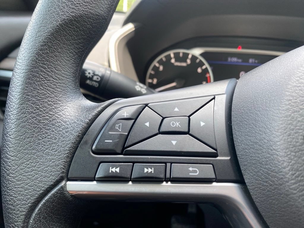 Certified 2025 Nissan Altima 2.5 SV FWD image 21
