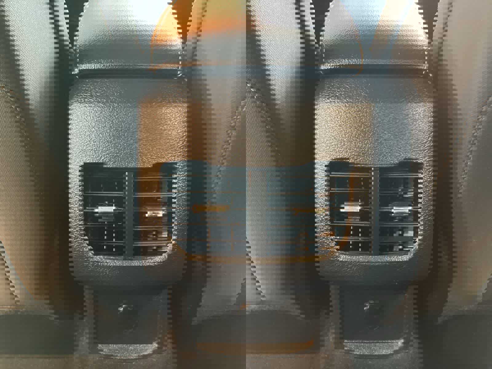 Used 2020 Ford Fusion SE AWD/4WD image 24