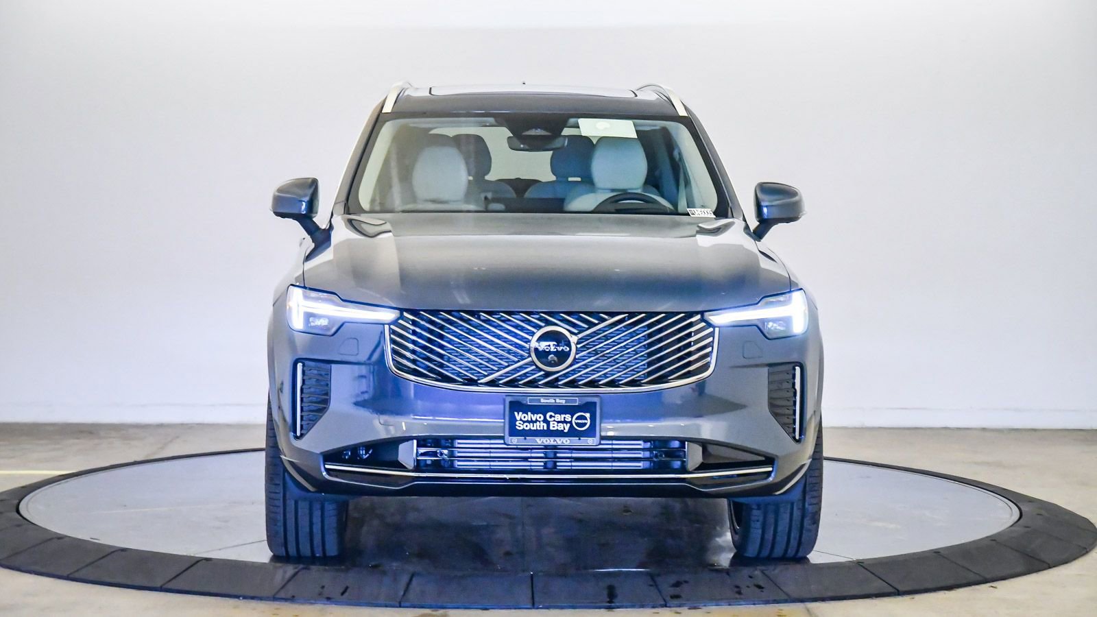 New 2026 Volvo XC90 T8 Ultra w/ Protection Package image 7