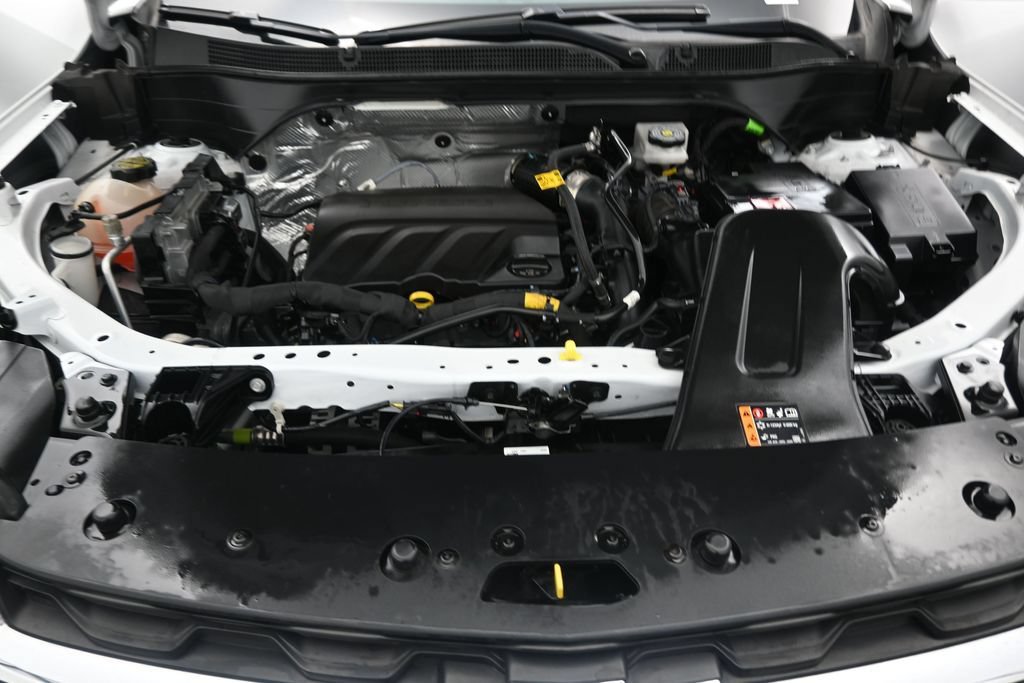 Used 2024 Chevrolet Trax LT FWD image 17