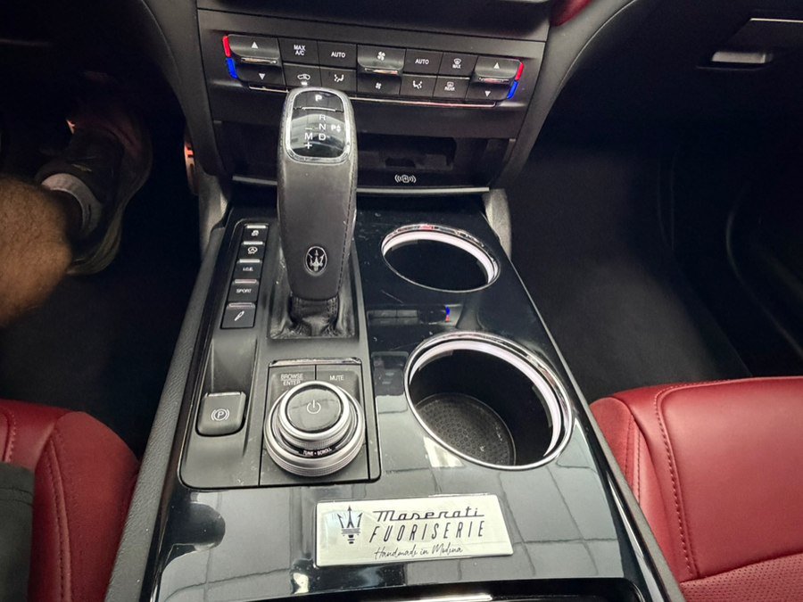 Used 2022 Maserati Ghibli Modena RWD image 68
