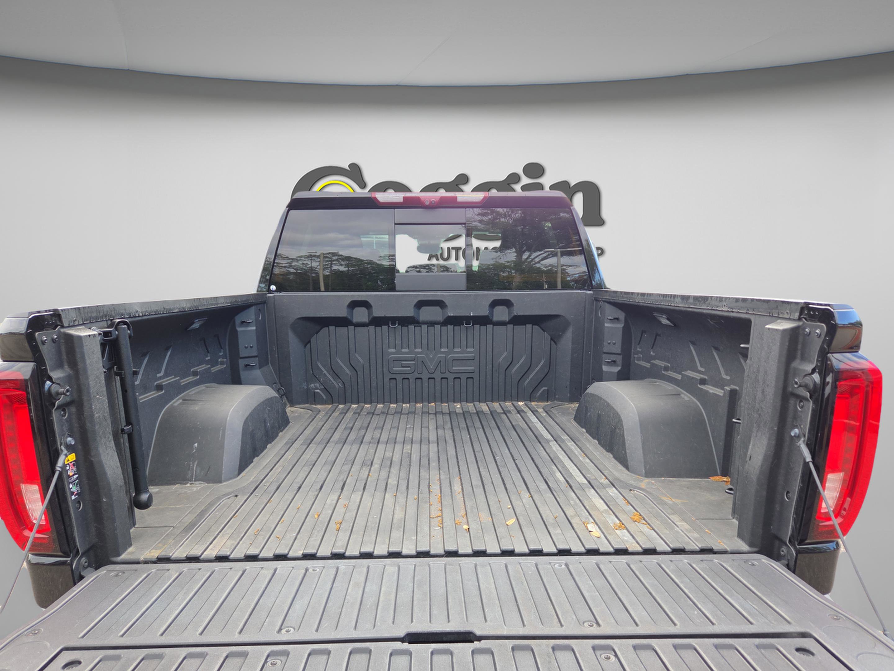 Certified 2024 GMC Sierra 1500 AT4 w/ Technology Package AWD/4WD image 16