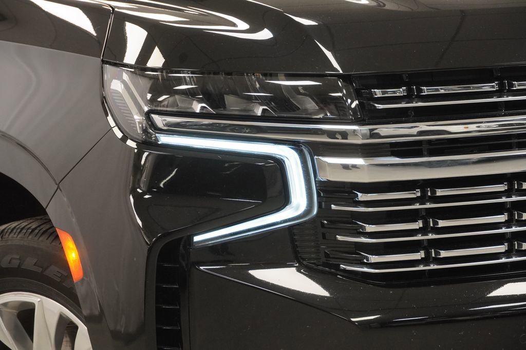 Used 2024 Chevrolet Suburban Premier image 5