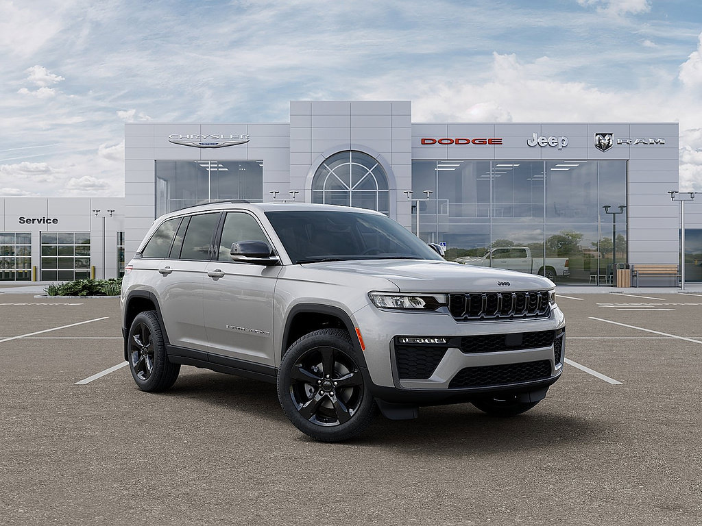 Used 2026 Jeep Grand Cherokee Limited w/ Limited Altitude Package AWD/4WD image 5