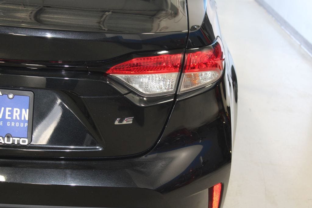 Used 2022 Toyota Corolla LE FWD image 37