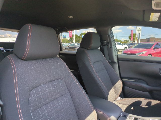 Used 2025 Honda HR-V Sport image 33