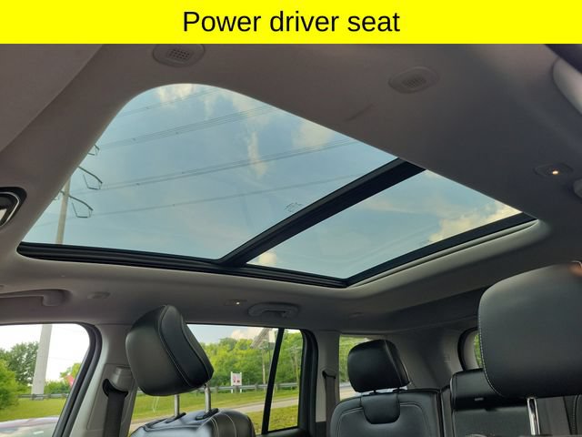 Used 2023 Jeep Grand Cherokee Limited AWD/4WD image 21