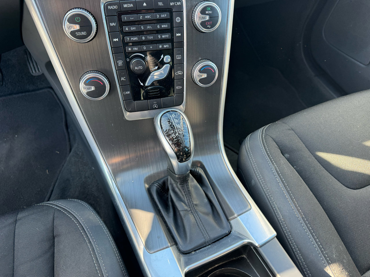 Used 2015 Volvo XC60 T5 image 14