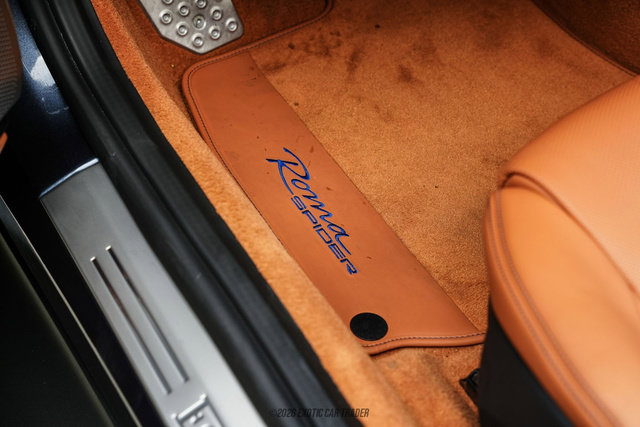 Used 2026 Ferrari Roma Spider RWD image 34