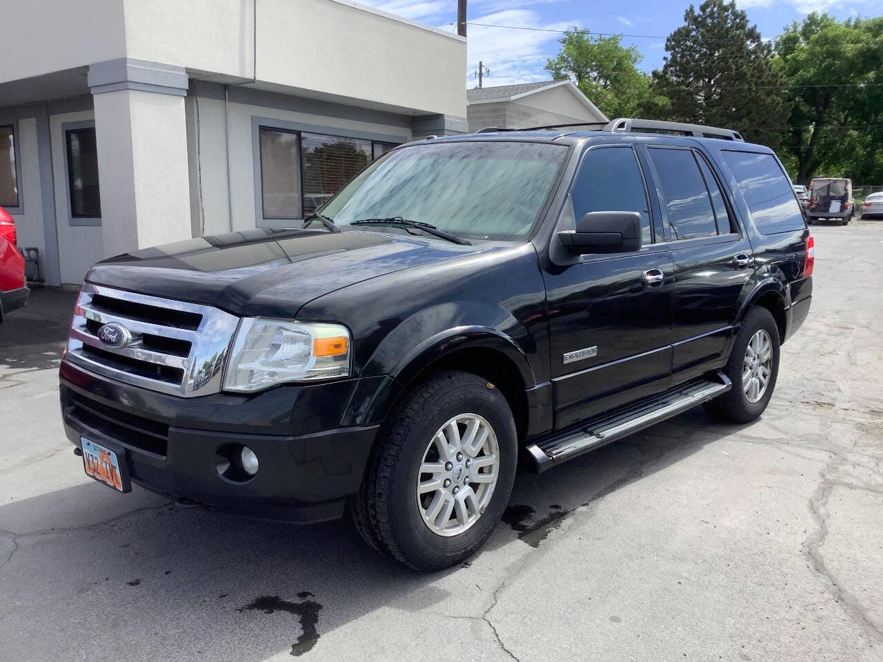 Used 2013 Ford Expedition XLT w/ HD Trailer Tow Pkg AWD/4WD image 3