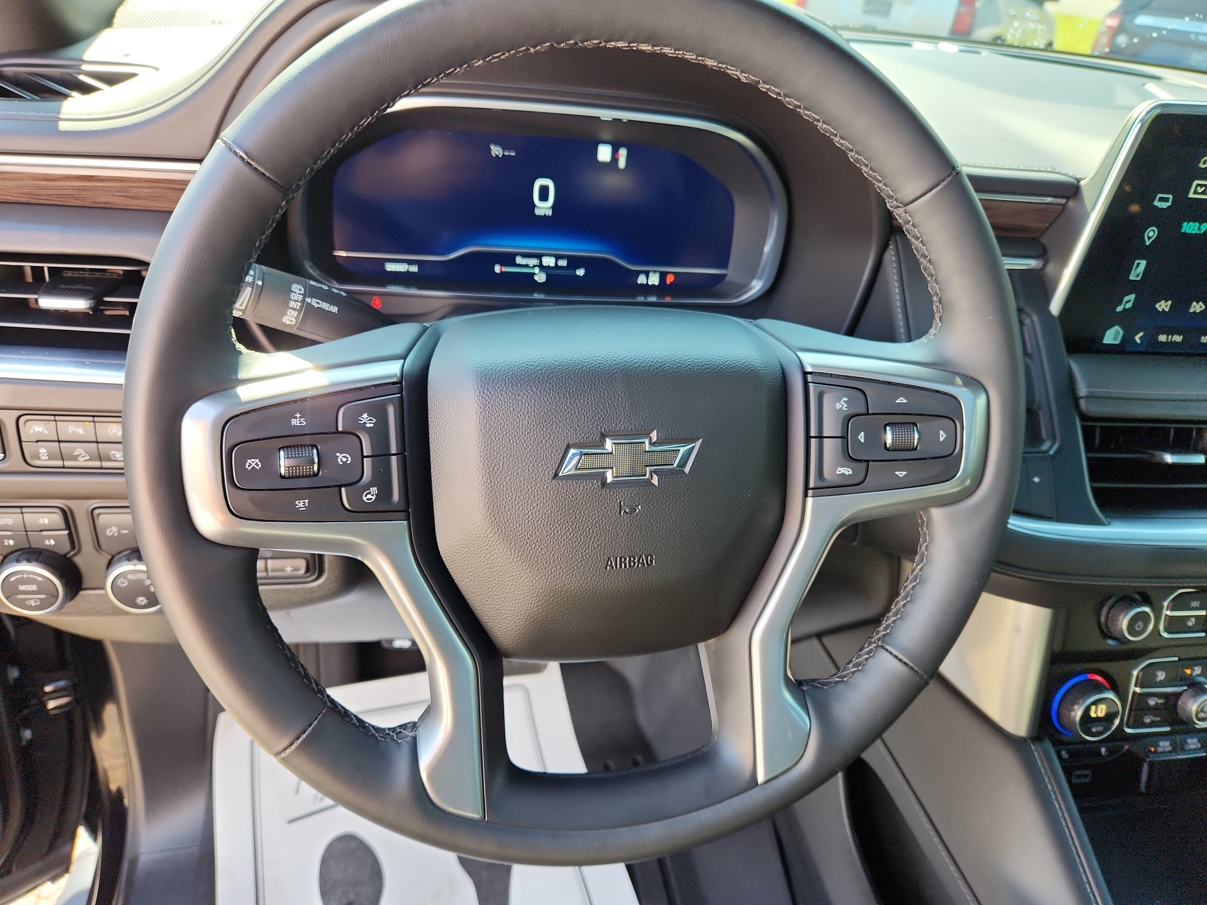 Used 2023 Chevrolet Suburban Z71 w/ Z71 Off-Road Package image 28