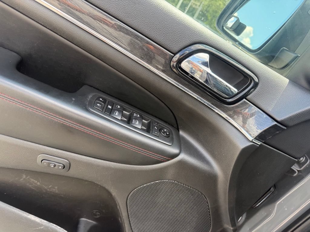 Used 2021 Jeep Grand Cherokee Trailhawk w/ Trailhawk Luxury Group AWD/4WD image 6