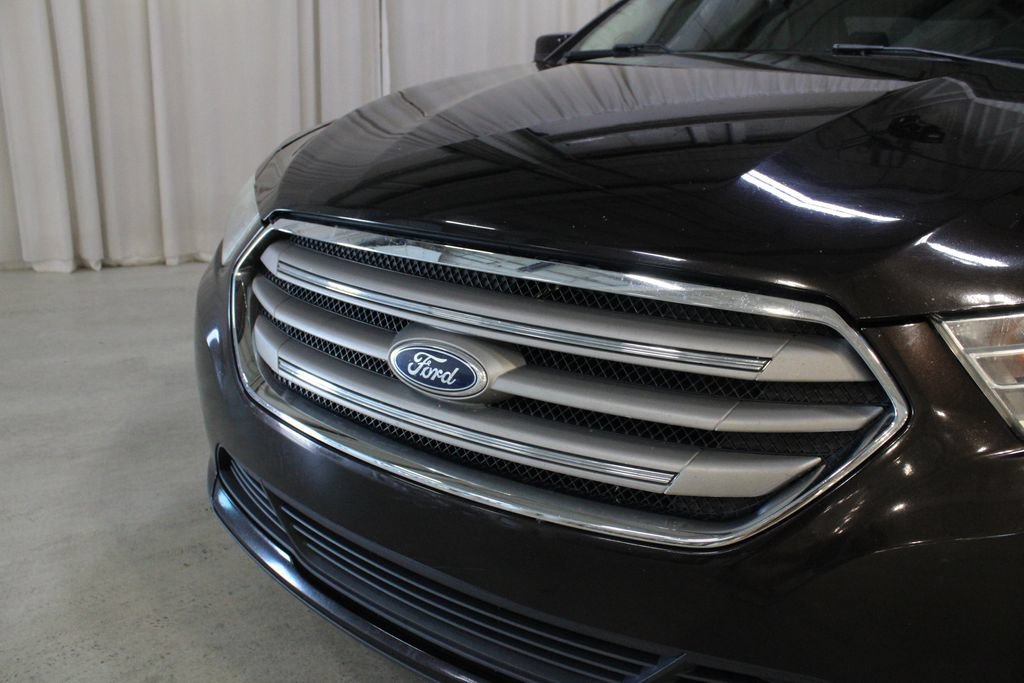 Used 2013 Ford Taurus SEL FWD image 29