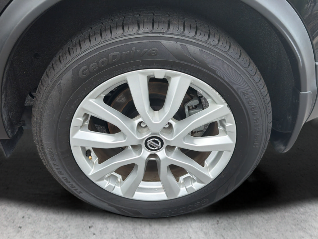 Used 2022 Nissan Rogue Sport SV AWD/4WD image 55