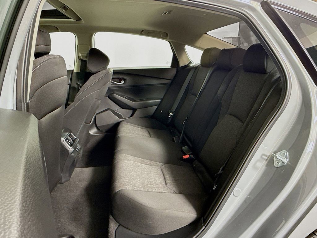 Certified 2025 Honda Accord SE image 28