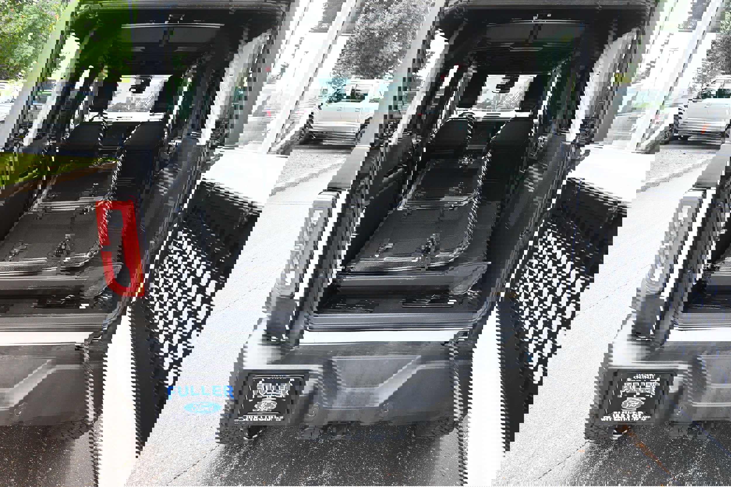 Used 2023 Ford Bronco Wildtrak image 8