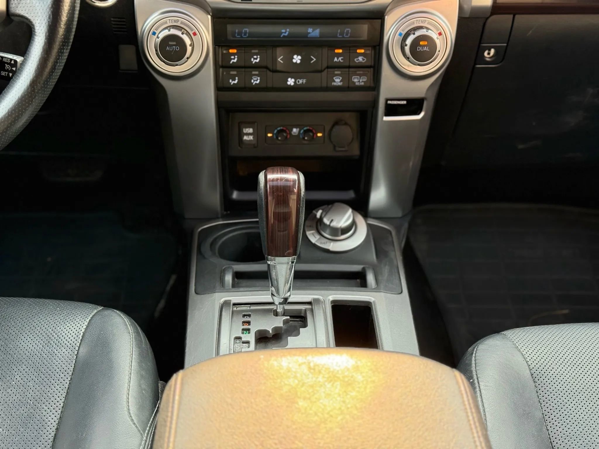 Used 2016 Toyota 4Runner Limited AWD/4WD image 17
