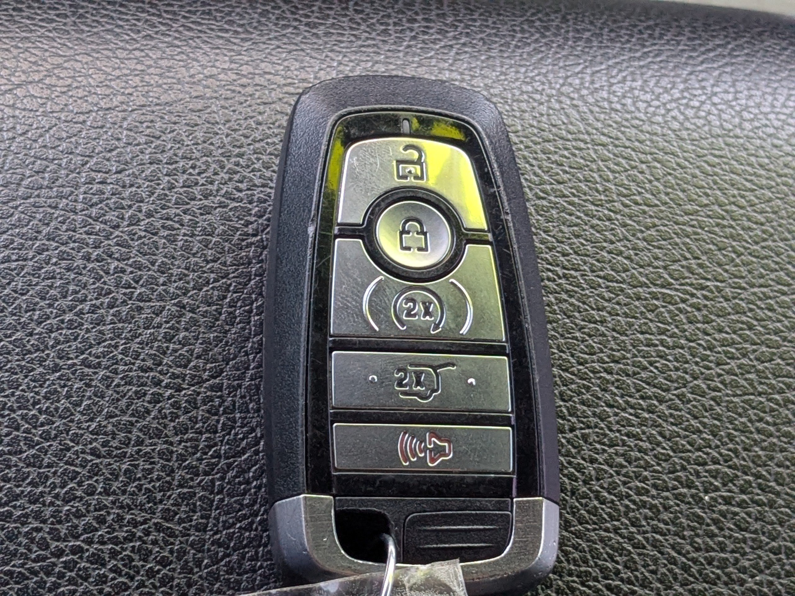 Used 2020 Ford Expedition Max Limited w/ Equipment Group 301A RWD image 31