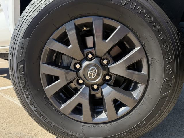Certified 2022 Toyota Tacoma SR5 image 10