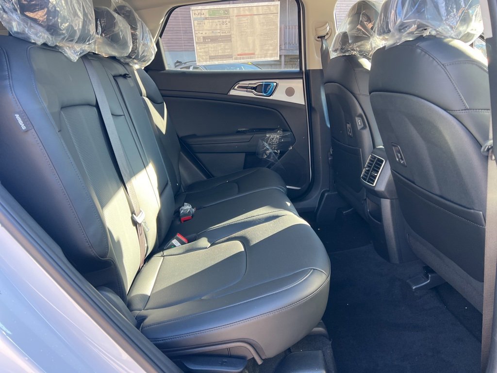 New 2026 Kia Sportage EX image 15
