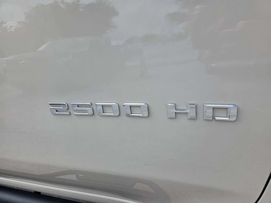 Used 2026 Chevrolet Silverado 2500 Custom w/ Custom Value Package AWD/4WD image 4