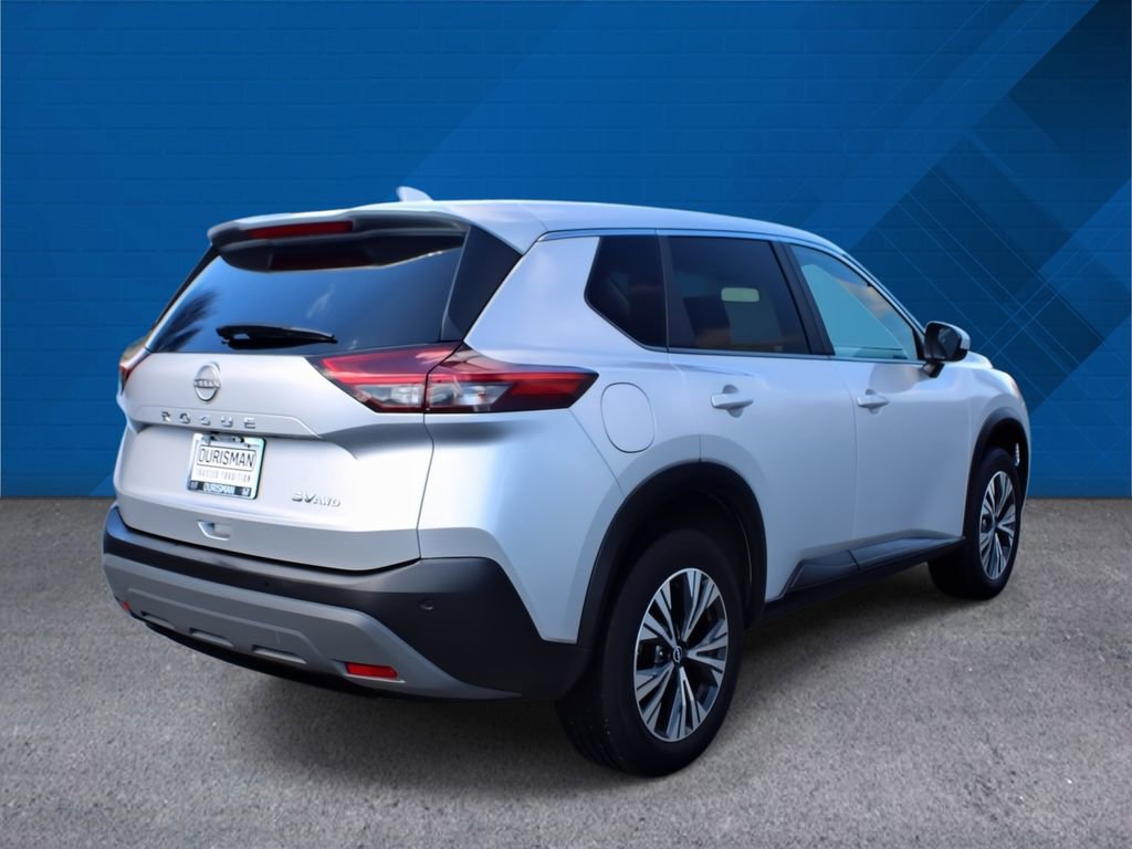 Used 2023 Nissan Rogue SV image 8