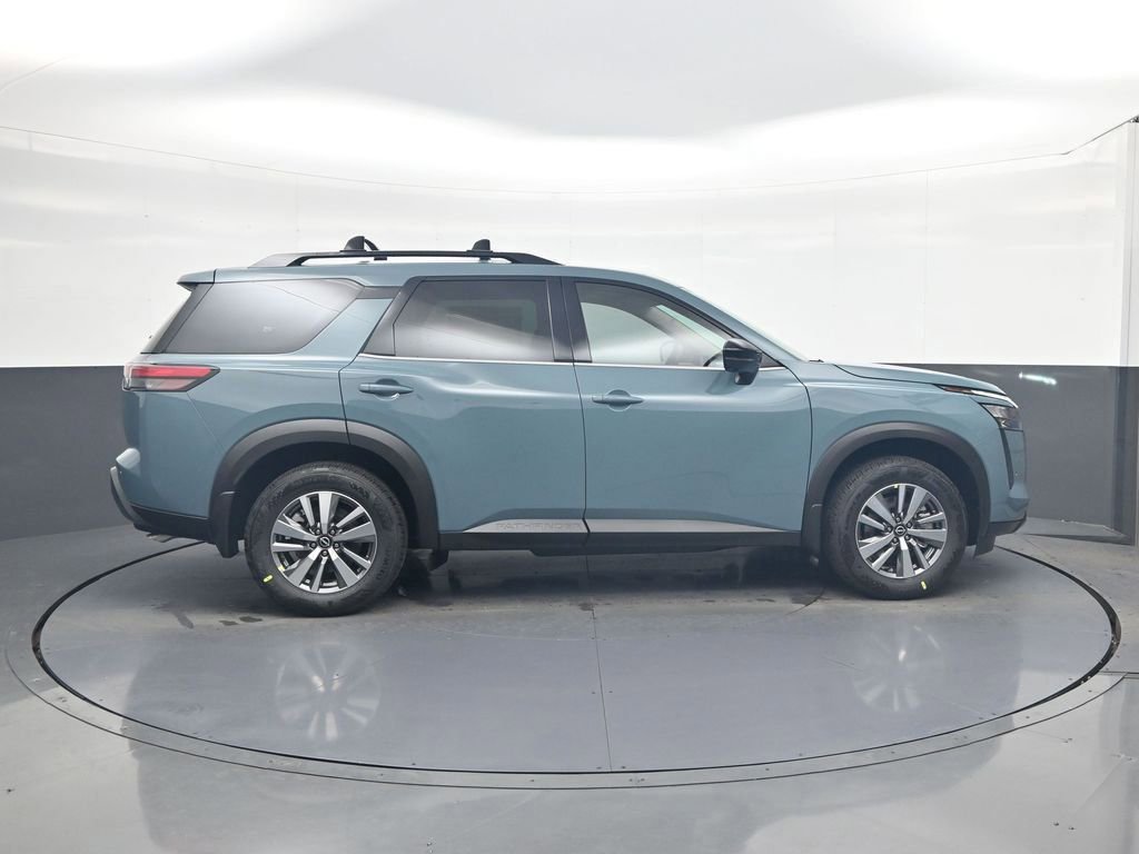 New 2026 Nissan Pathfinder SL image 13