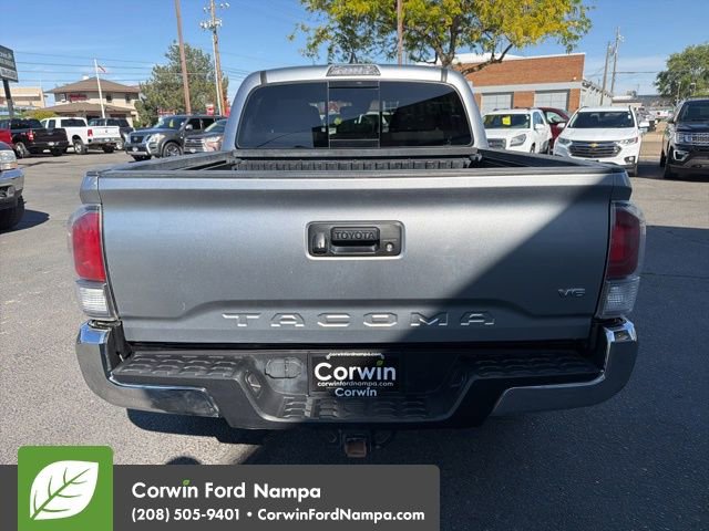 Used 2022 Toyota Tacoma TRD Off-Road AWD/4WD image 6