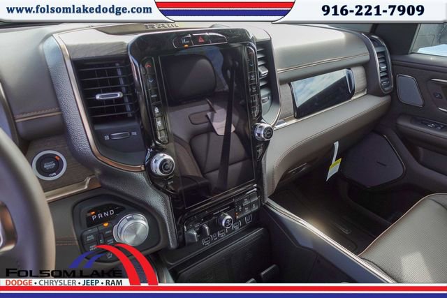 New 2025 RAM 1500 Limited w/ Trailer Tow Group image 16