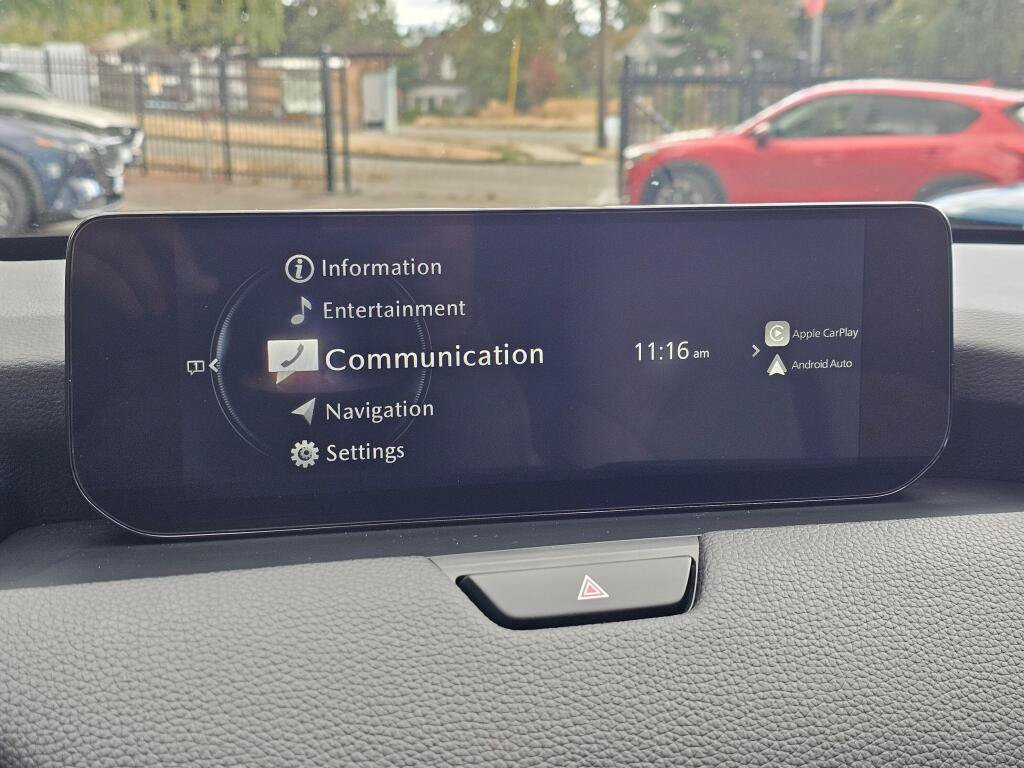 Certified 2024 MAZDA CX-90 Plug-In Hybrid w/ Premium Pkg AWD/4WD image 29