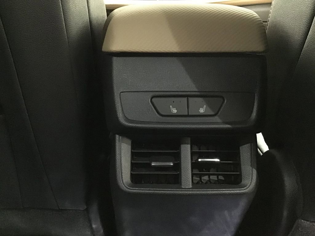 New 2026 Chevrolet Equinox ACTIV image 12