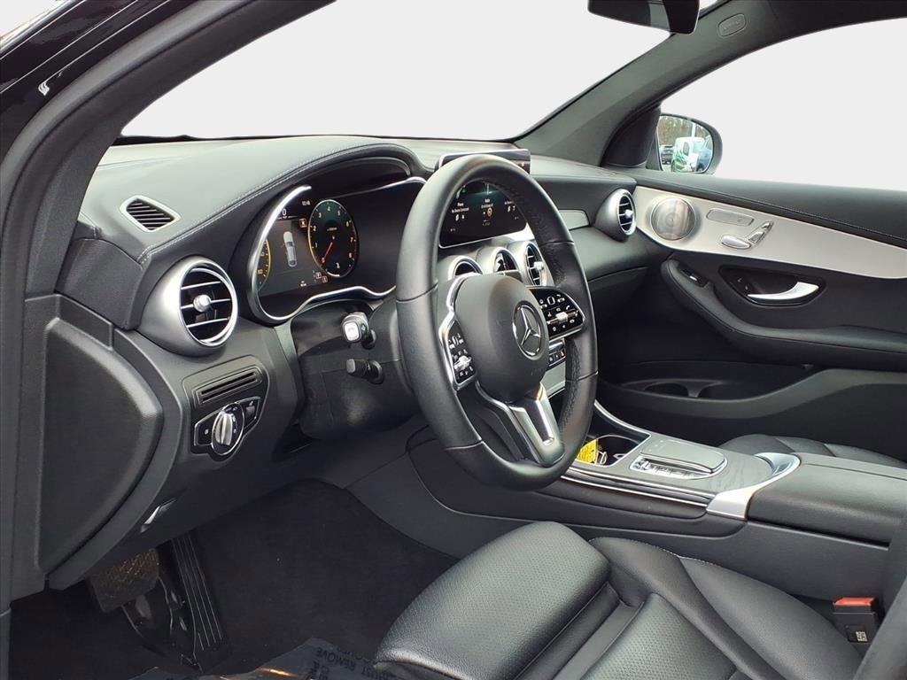 Used 2023 Mercedes-Benz GLC 300 4MATIC Coupe image 8