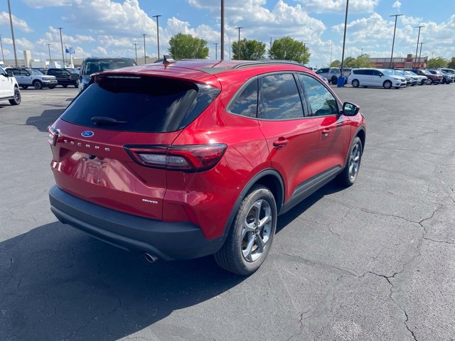 Used 2025 Ford Escape ST-Line Select AWD/4WD image 6