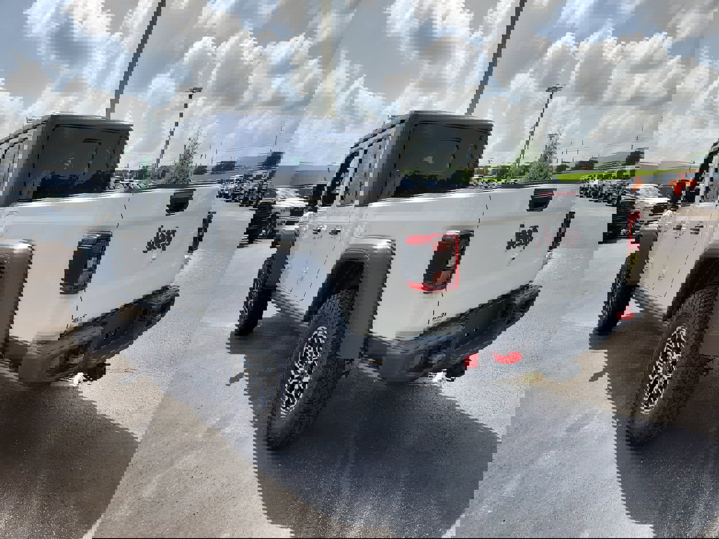 New 2025 Jeep Gladiator Rubicon w/ Safety Group image 8