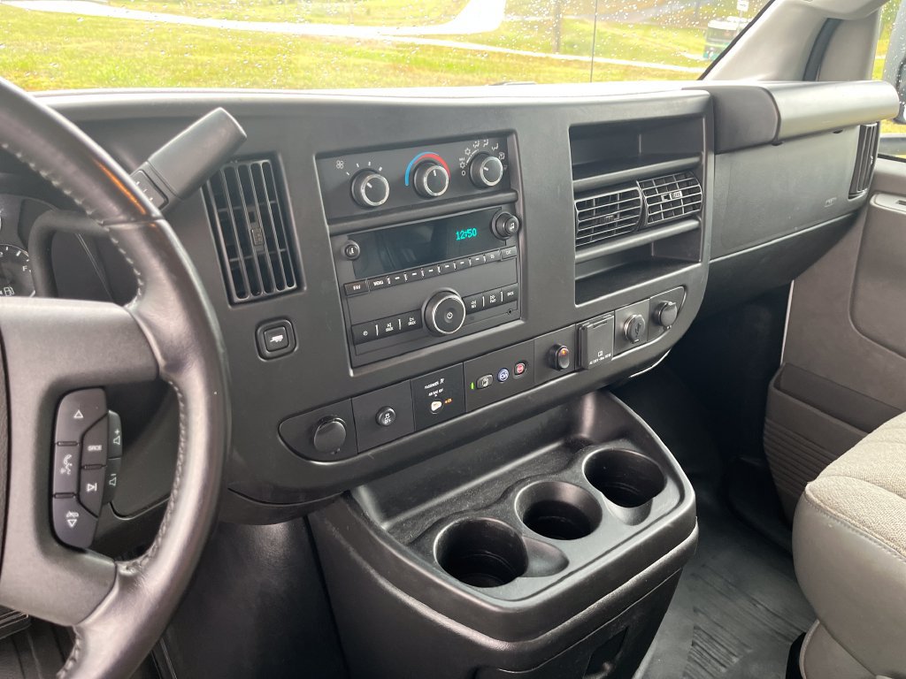 Used 2023 GMC Savana 3500 w/ Power Convenience Package RWD image 19