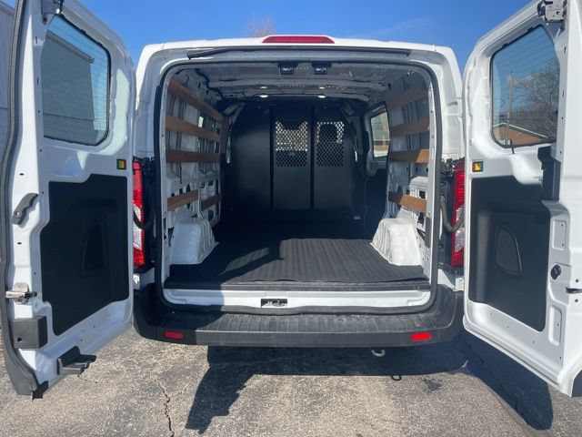 Used 2023 Ford Transit 250 Low Roof AWD w/ Exterior Upgrade Package image 17