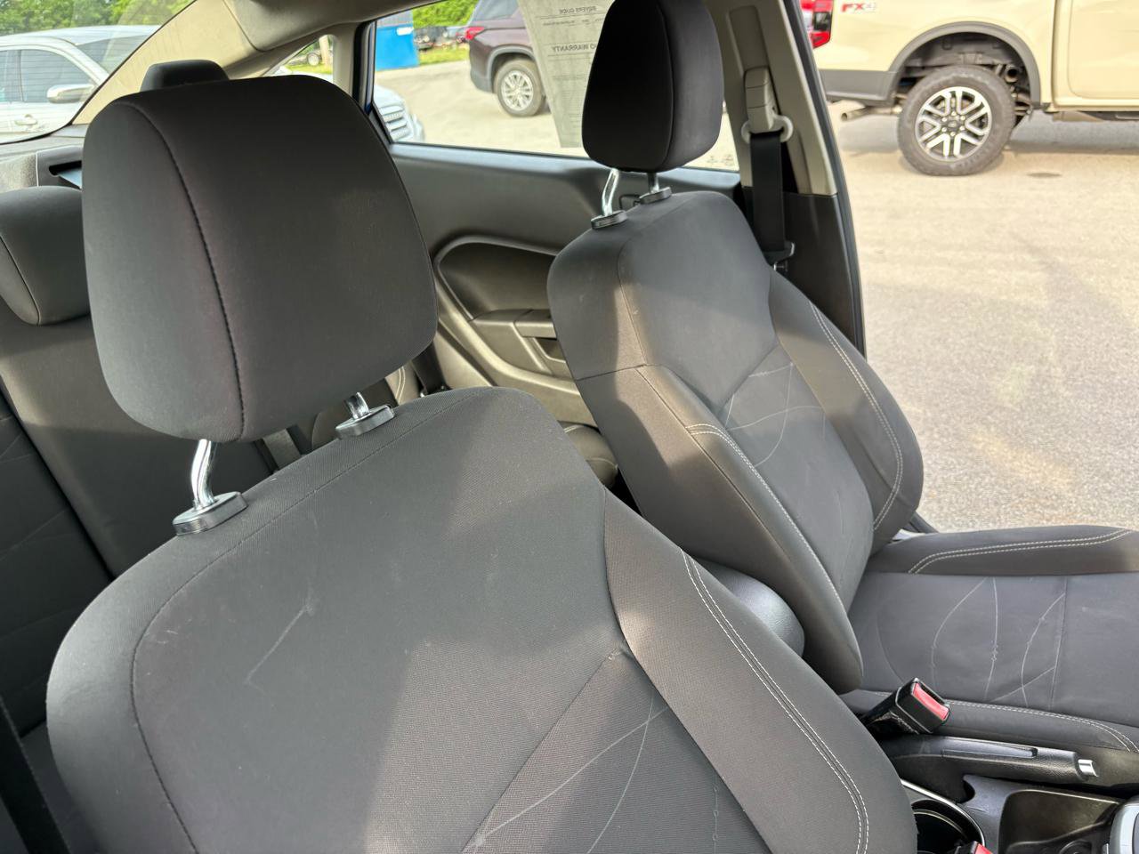 Used 2019 Ford Fiesta SE FWD image 37