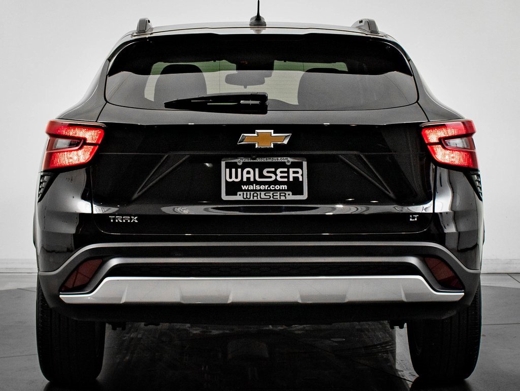 Used 2024 Chevrolet Trax LT w/ Driver Confidence Package image 10