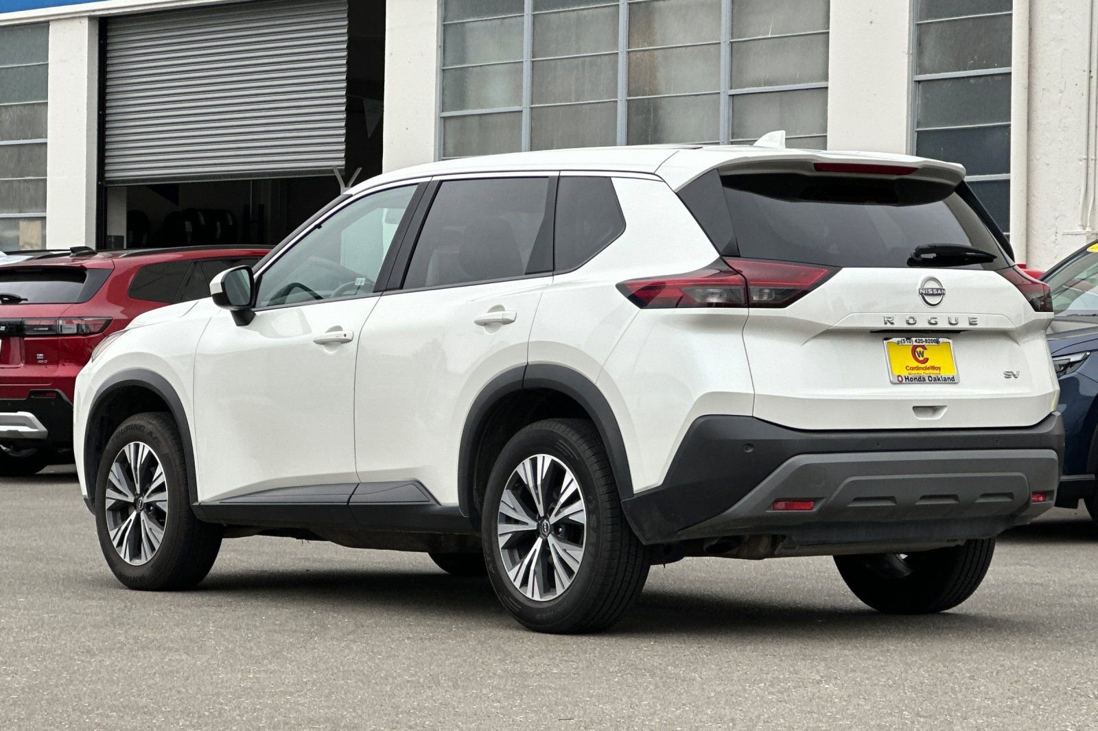 Used 2023 Nissan Rogue SV image 6