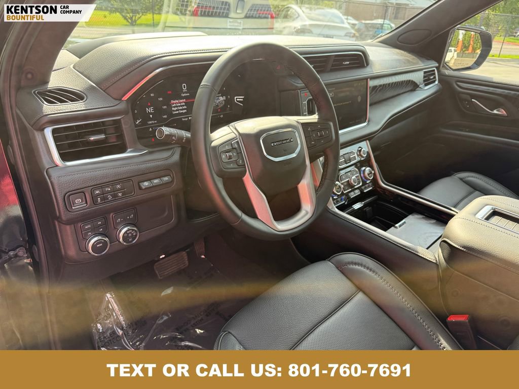 Used 2024 GMC Yukon XL Denali image 29