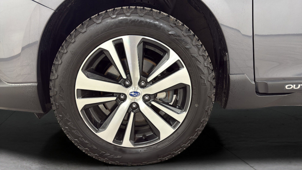 Used 2019 Subaru Outback 2.5i Limited image 40