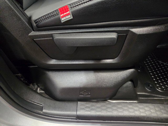 Used 2022 RAM 3500 Tradesman w/ Chrome Appearance Group image 76