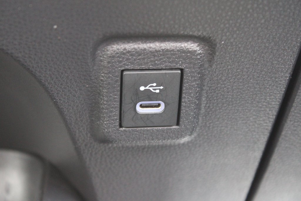 Used 2025 Toyota Corolla LE FWD image 22