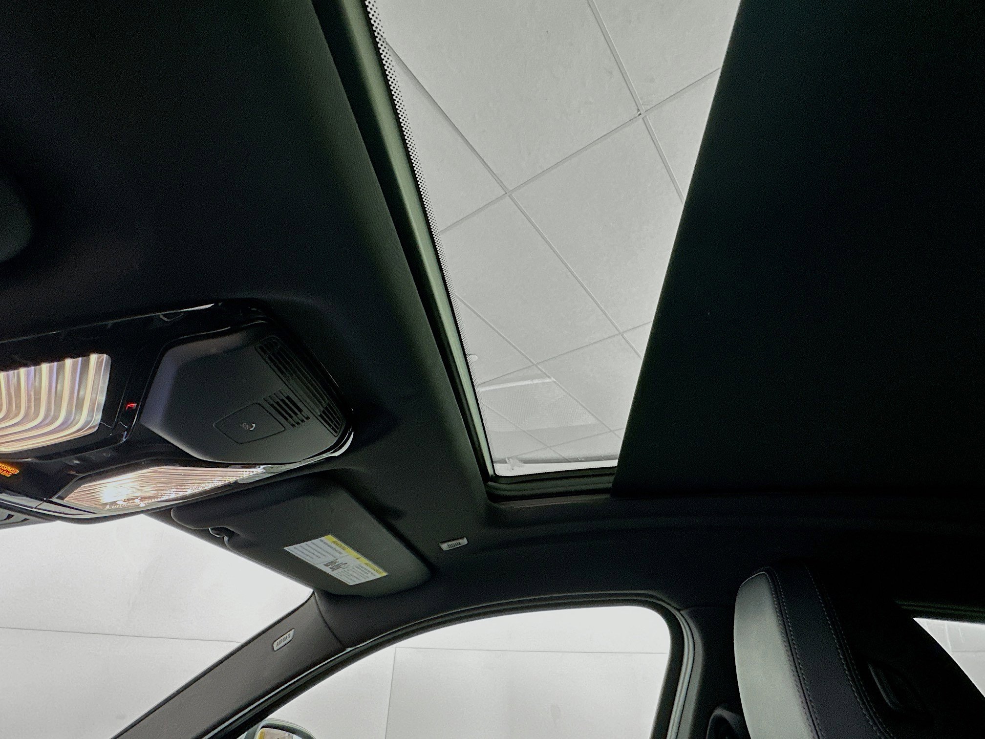 Used 2025 BMW X4 xDrive30i w/ Premium Package image 26