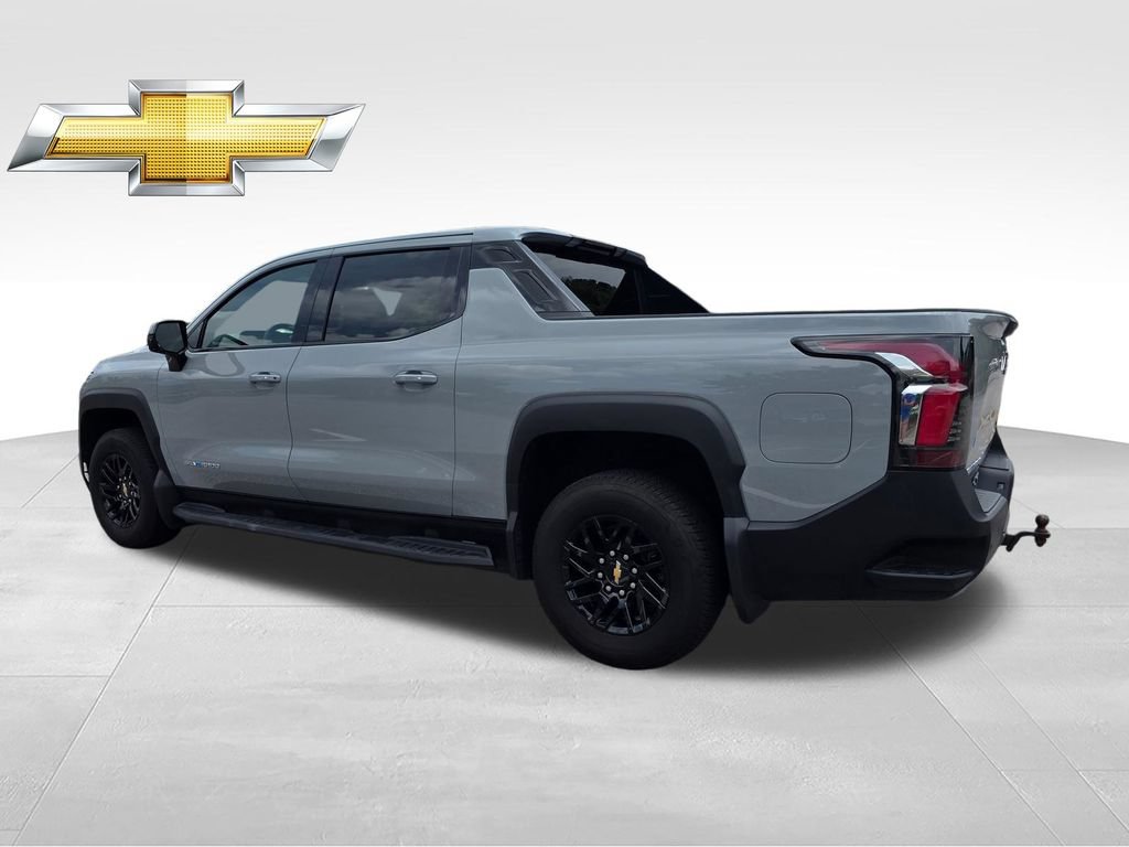 Used 2026 Chevrolet Silverado EV LT AWD/4WD image 5
