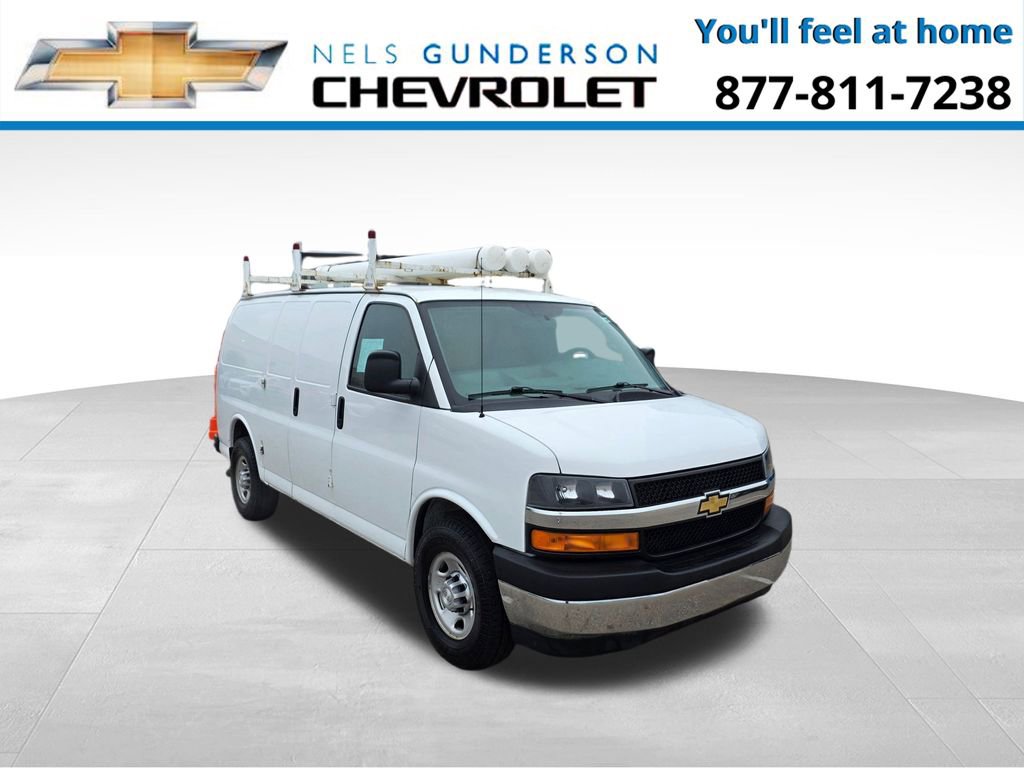 Used 2017 Chevrolet Express 3500 image 1