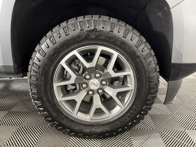 Used 2022 GMC Canyon AT4 w/ Trailering Package image 9
