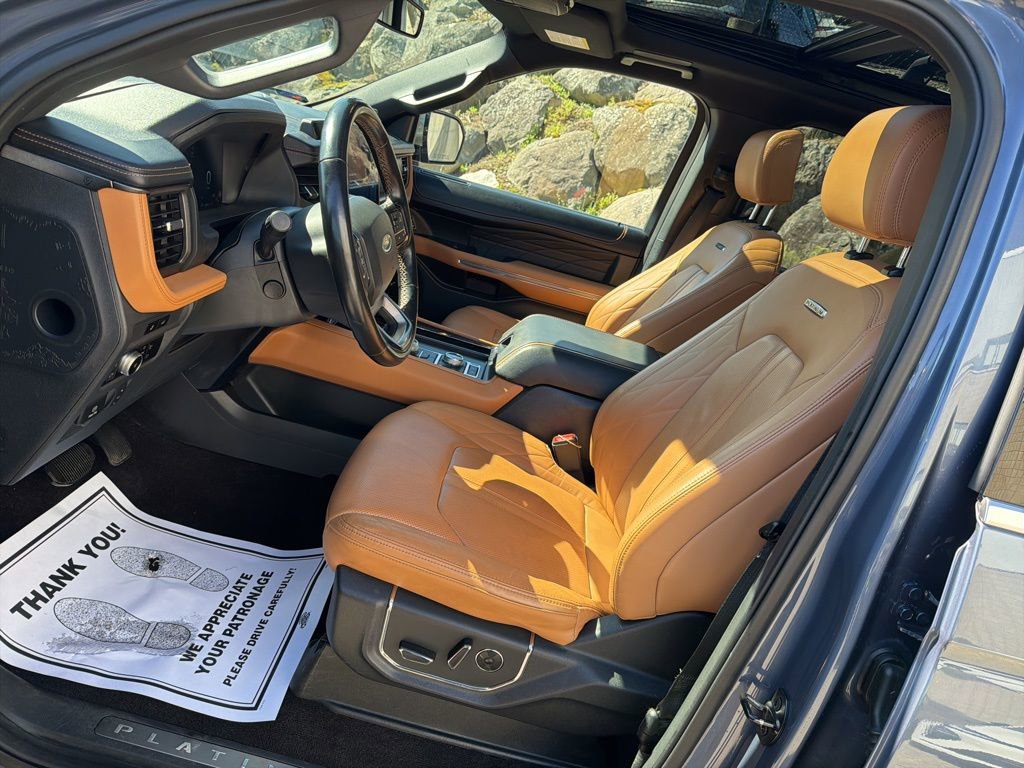Used 2023 Ford Expedition Platinum AWD/4WD image 17