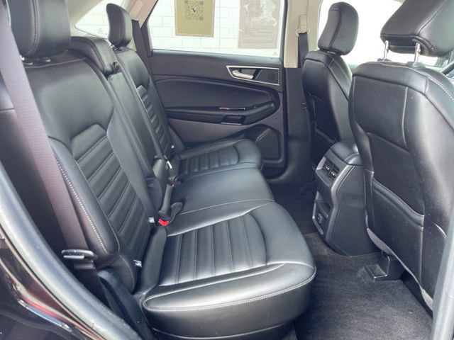 Used 2020 Ford Edge SEL w/ Cold Weather Package AWD/4WD image 30