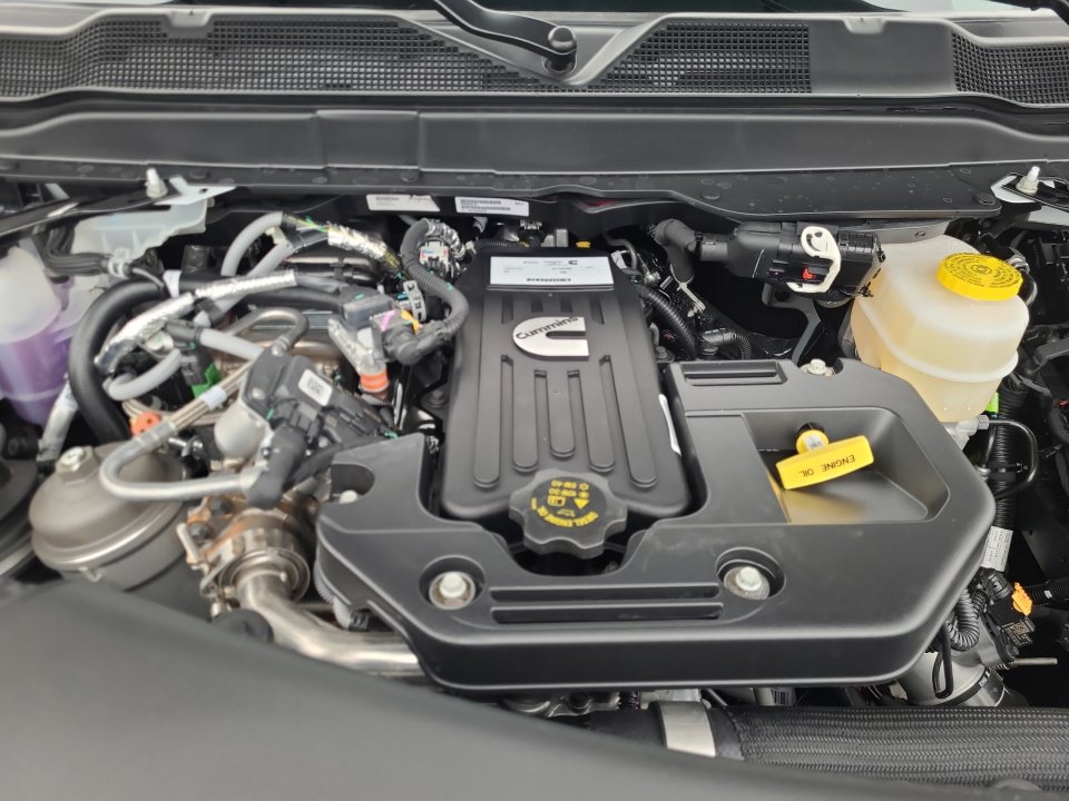New 2026 RAM 2500 Big Horn AWD/4WD image 16